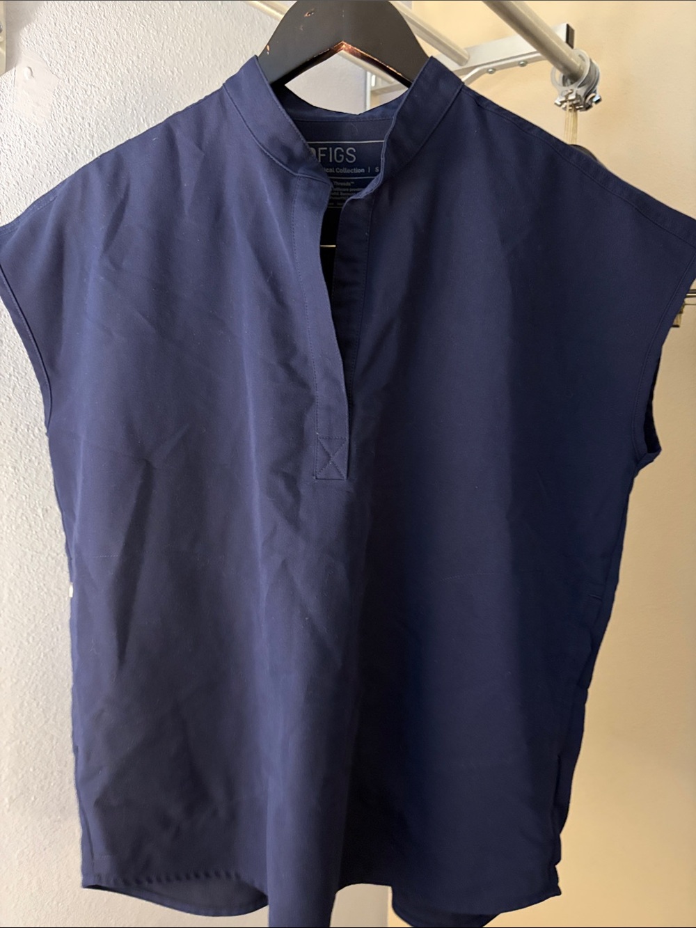 Figs Women’s Rafaela Scrub Top in Navy